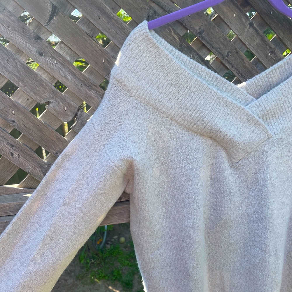 Off the shoulder cozy sweater 🤍